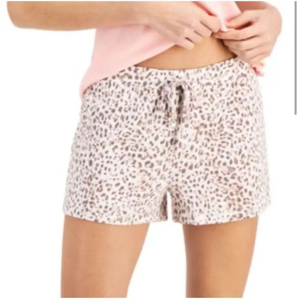 Victoria’s Secret white, pink, and gray cheetah print pajama short size S